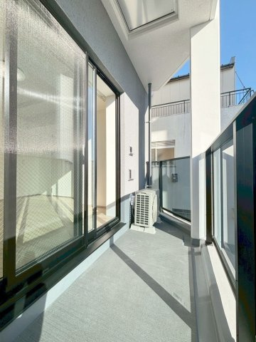 「防音マンション」プライムブリス森下スタジオのバルコニー|お洗濯にも便利なバルコニー付き