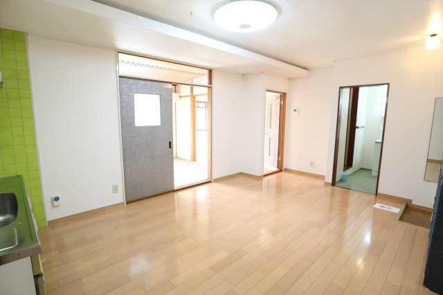 ザ・ノウブルマンション貴人館の居間・リビング