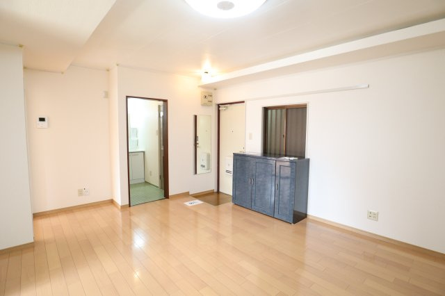 ザ・ノウブルマンション貴人館の居間・リビング