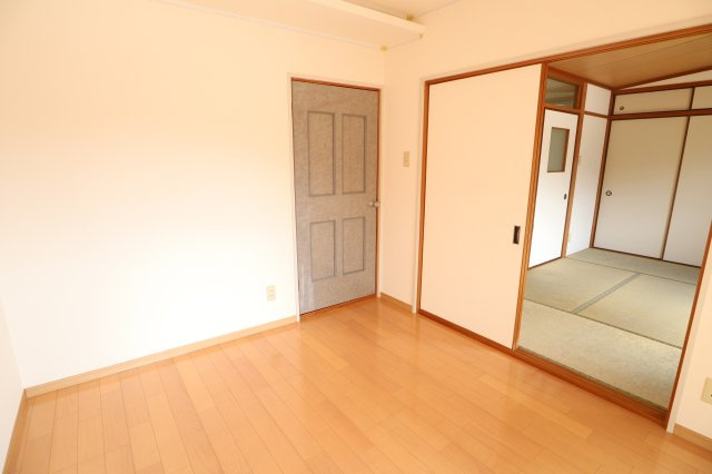 ザ・ノウブルマンション貴人館の洋室