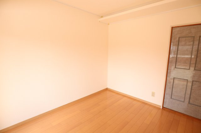 ザ・ノウブルマンション貴人館の洋室