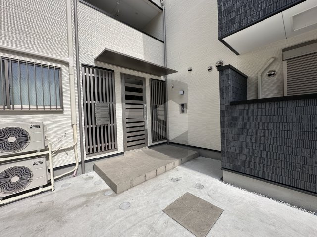 F asecia サンドのエントランス