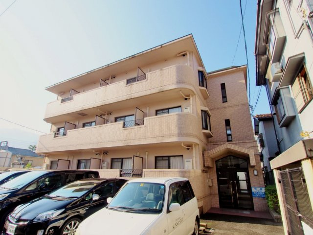 レジデンス上安の外観