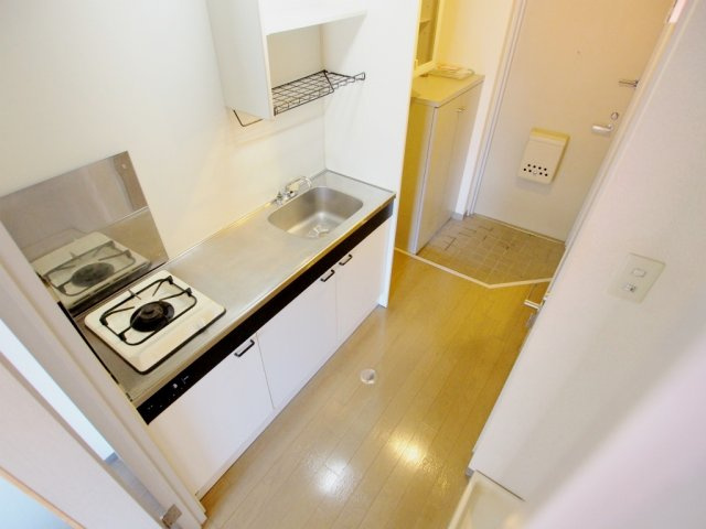 レジデンス上安のキッチン