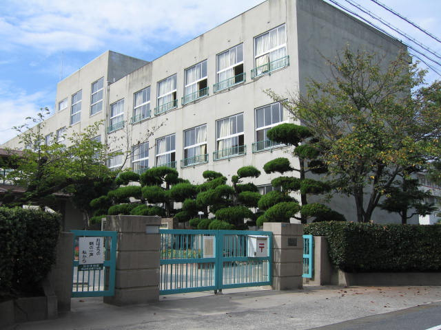 倉敷市老松町２丁目の賃貸マンションの周辺|老松小学校