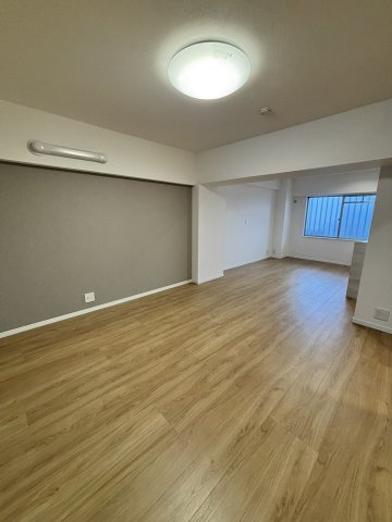 パールハイツ原山の居間・リビング