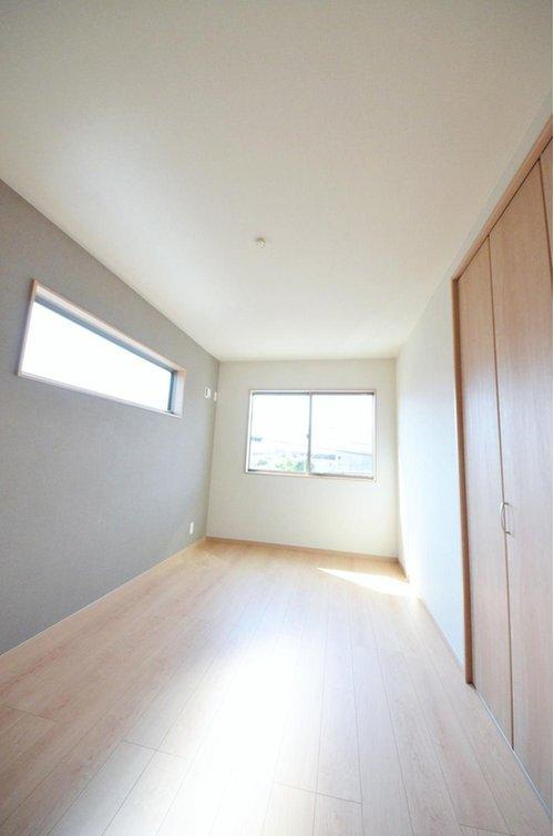 亀山2丁目のその他|全居室収納スペース有、お部屋が広く綺麗に使えます