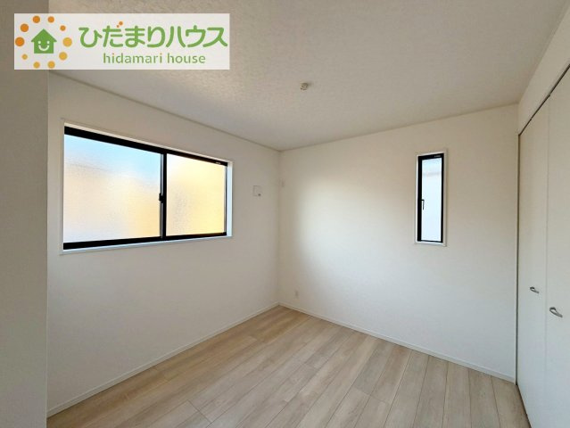 【洋室】 | 土浦市霞ケ岡町第3　新築戸建　1号棟 | 夏場に心地良いひんやり感はフローリングならでは☆彡