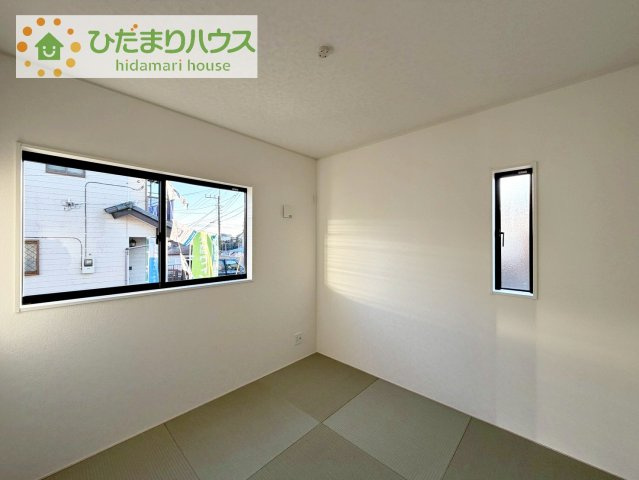 【和室】 | 土浦市霞ケ岡町第3　新築戸建　1号棟 | 小さなお子さまのいる方におすすめ！リビング横の和室でお子様が遊んでる様子も確認できます(^^)/