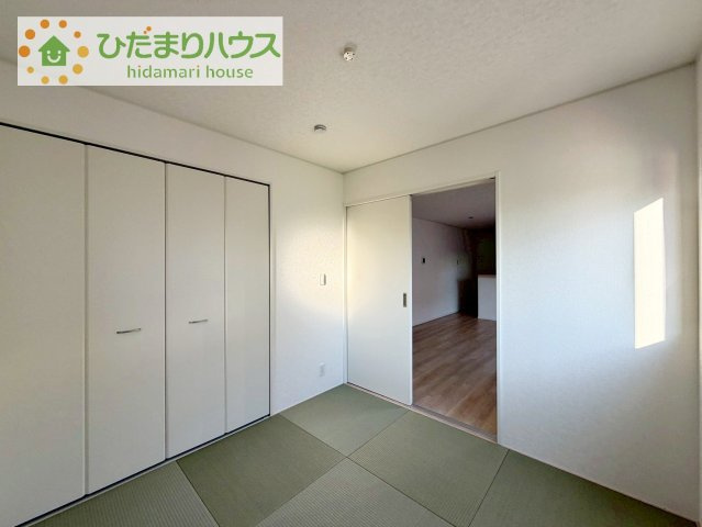 【和室】 | 土浦市霞ケ岡町第3　新築戸建　1号棟 | すぐ横になれる和室は、みんなの憩いの場(*^-^*)