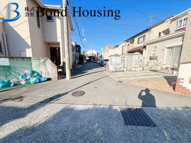 家計にやさしいオール電化住宅　玉津町今津　築17年の前面道路含む現地写真