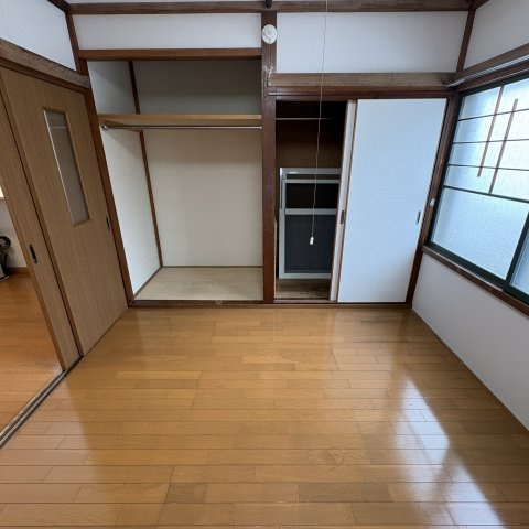 登別市中央町3丁目4-5戸建の洋室