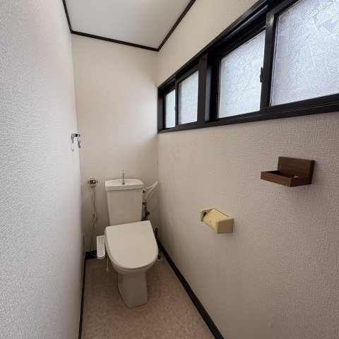 登別市中央町3丁目4-5戸建のトイレ