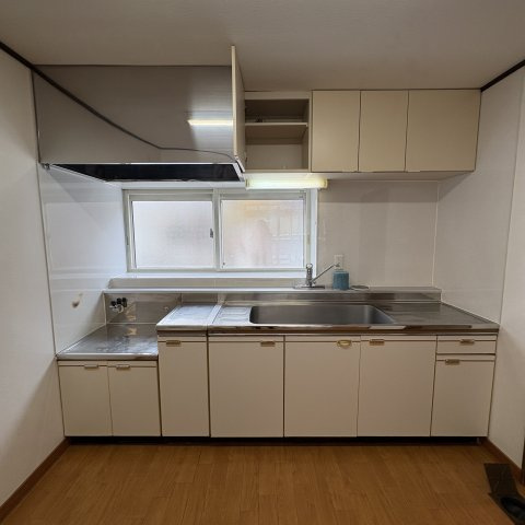 登別市中央町3丁目4-5戸建のキッチン