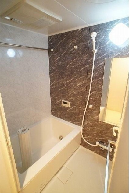 カテリーナ浅草の浴室