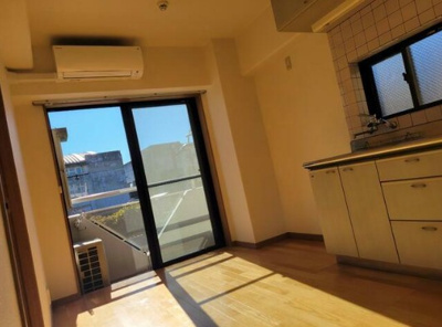 【居間・リビング】 | ドエールヒルズ | 明るい洋室！