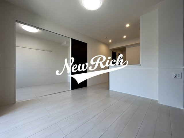 高崎市菅谷町のアパートの居間・リビング