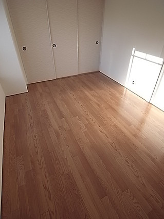 甲南野崎ハイムの居間・リビング