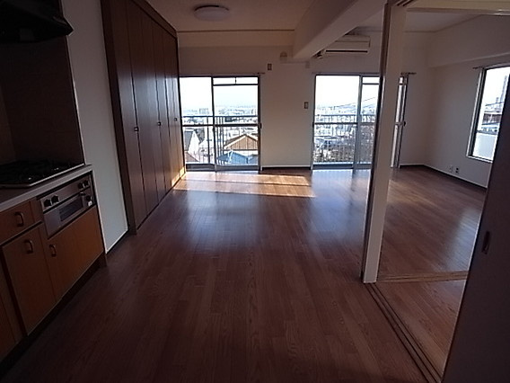 甲南野崎ハイムの居間・リビング