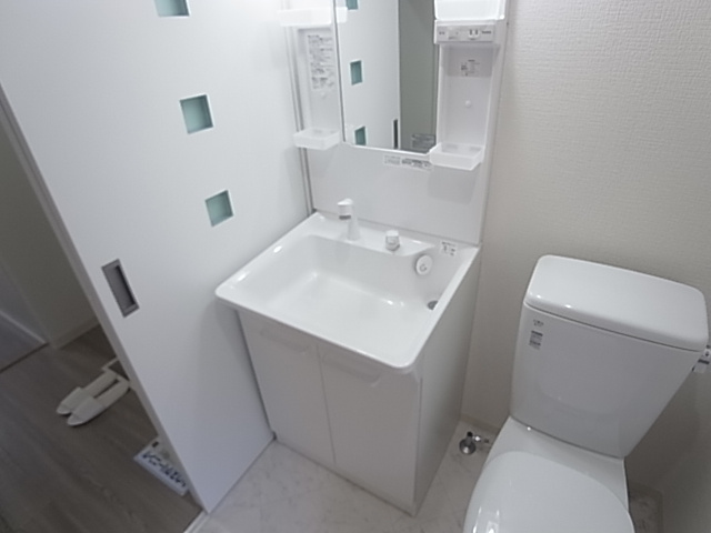 メゾン・ド・キャラミの洗面所