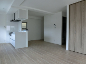 【居間・リビング】 | YMビル