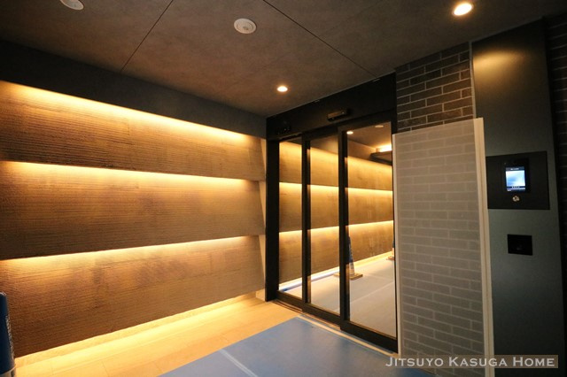 【エントランス】