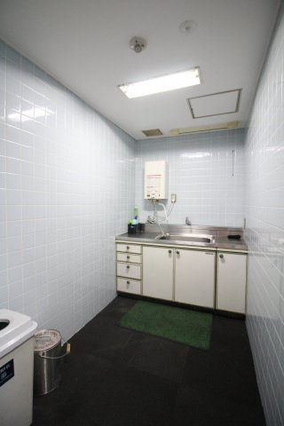 【その他共用部分】 | 大和地所三宮ビル | 給湯室