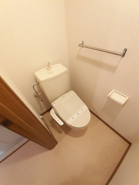 エバーグリーン　Ｃのトイレ|トイレ