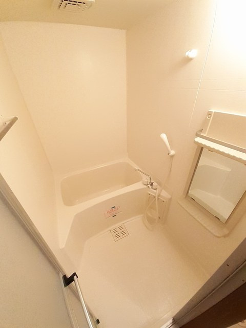 エバーグリーン　Ｃの浴室|バス