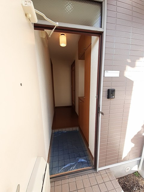 エバーグリーン　Ｃの玄関|玄関