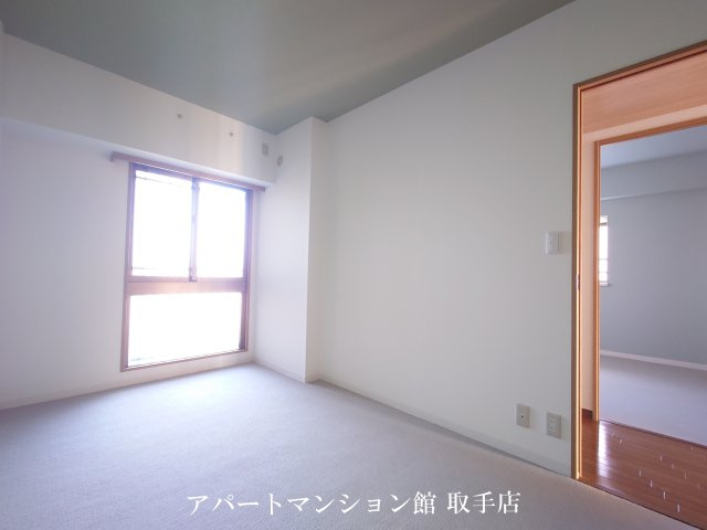 ハーモニータウン新取手壱番館の洋室