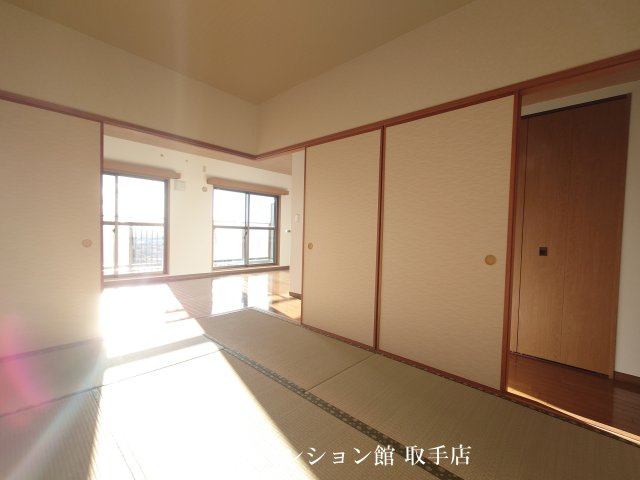 ハーモニータウン新取手壱番館の和室