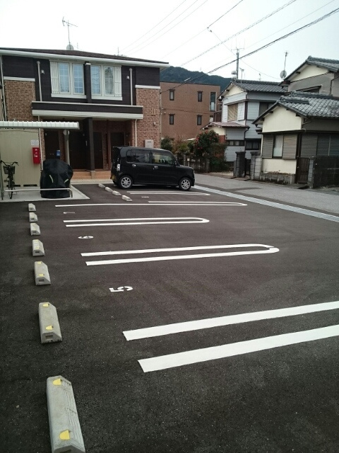 フラン・イソベ　Ⅱの駐車場|駐車場