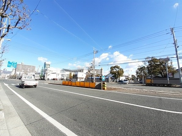 フラン・イソベ　Ⅱの周辺|その他