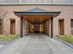 リーデンスタワーのエントランス