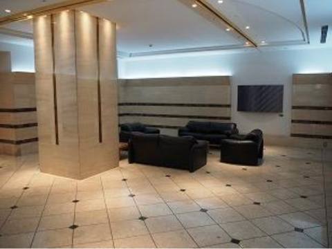 リーデンスタワーのロビー