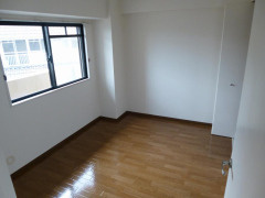 【洋室】 | プリムローズタカダ