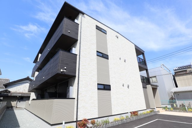 ＲＥＬＡ　ＦＯＲＴ