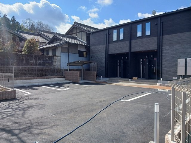 レジデンスかぎろひⅡの駐車場