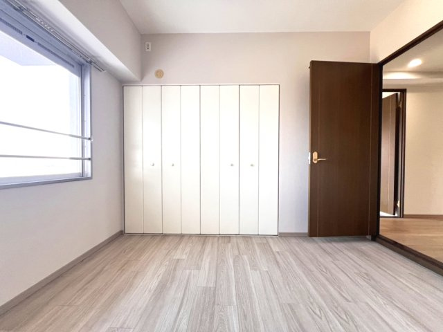 セレノ藤原台G棟の洋室|スタンダードな洋室です