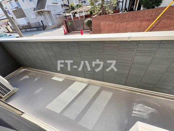 前原東NTステージのバルコニー