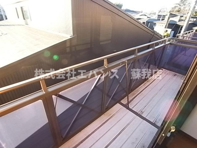 【バルコニー】 | プラスパー深山 | 開放的で明るい空間を演出してくれるバルコニーです