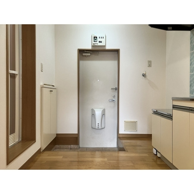 【バルコニー】