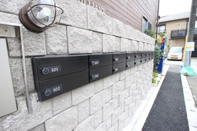 おしゃれな郵便ポスト