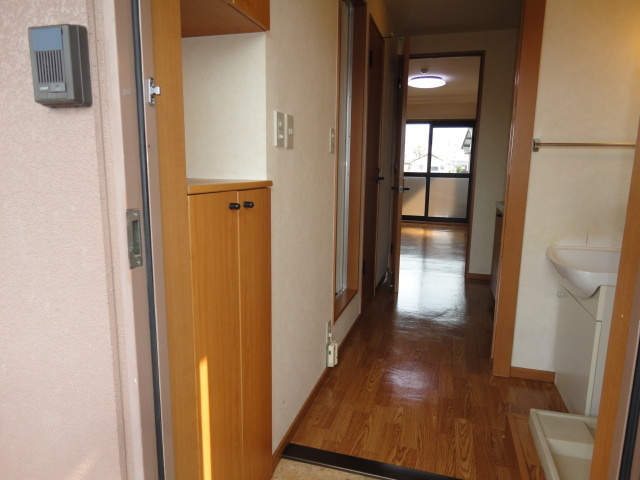 ペルソナ２１の玄関|玄関