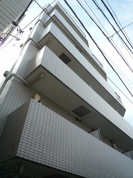 エルニシア亀戸の外観