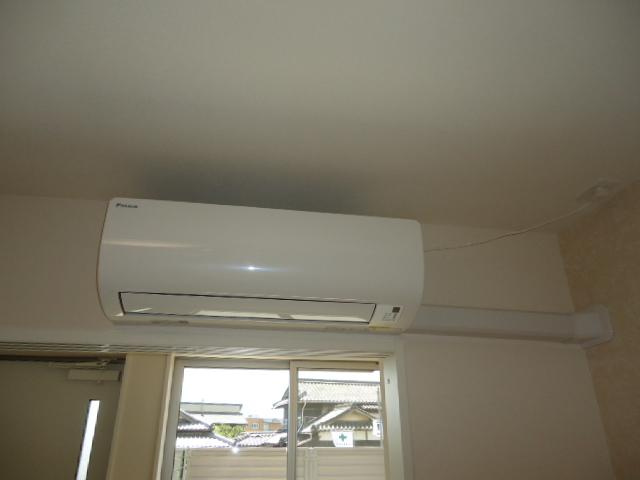 オリーブの設備|エアコン