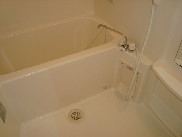 エバーガーデンの浴室|バス