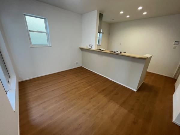 【居間・リビング】 | 摂津市南別府町　新築戸建