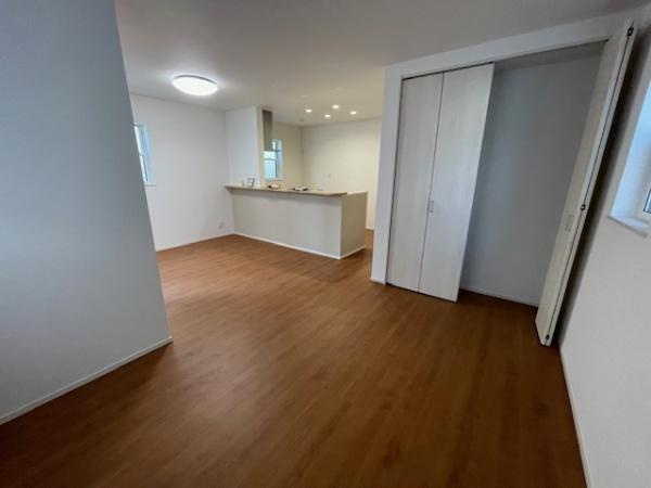 【居間・リビング】 | 摂津市南別府町　新築戸建